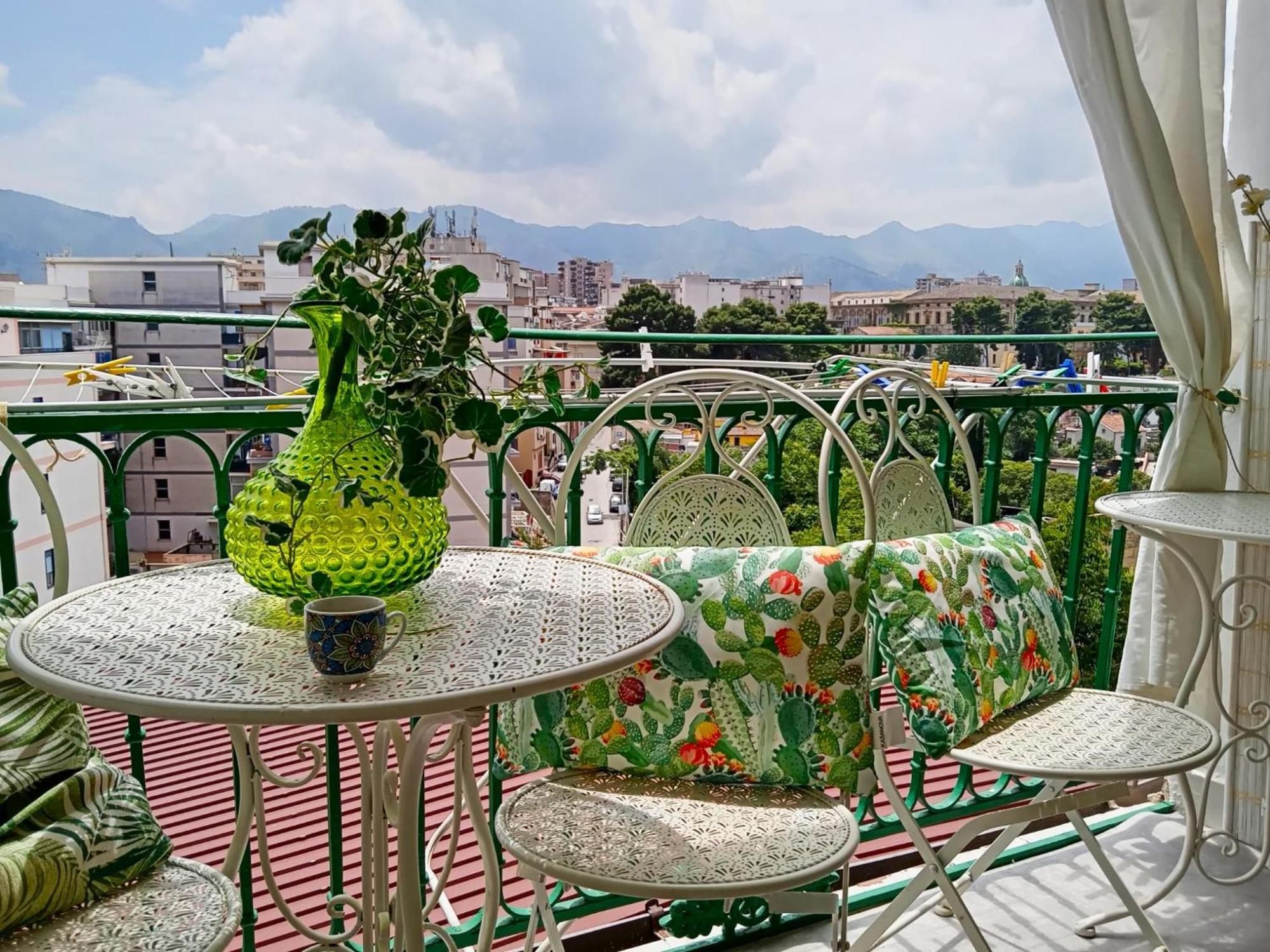 Casa Amari Alla Zisa Hostel Palermo Esterno foto